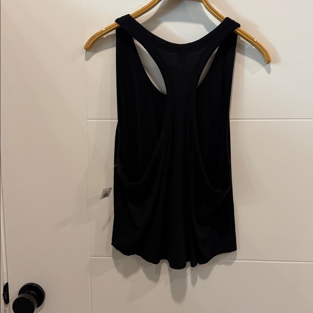Old Navy Black Sleeveless Women's Top size 2X NWT - Picture 2 of 8